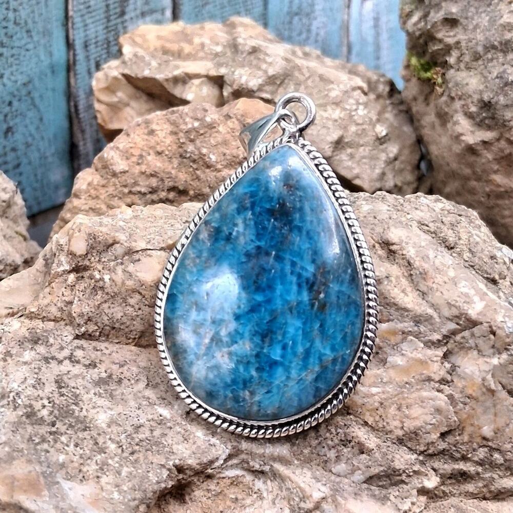 Sterling Silver Blue Apatite Pendant Native American Southwestern Style